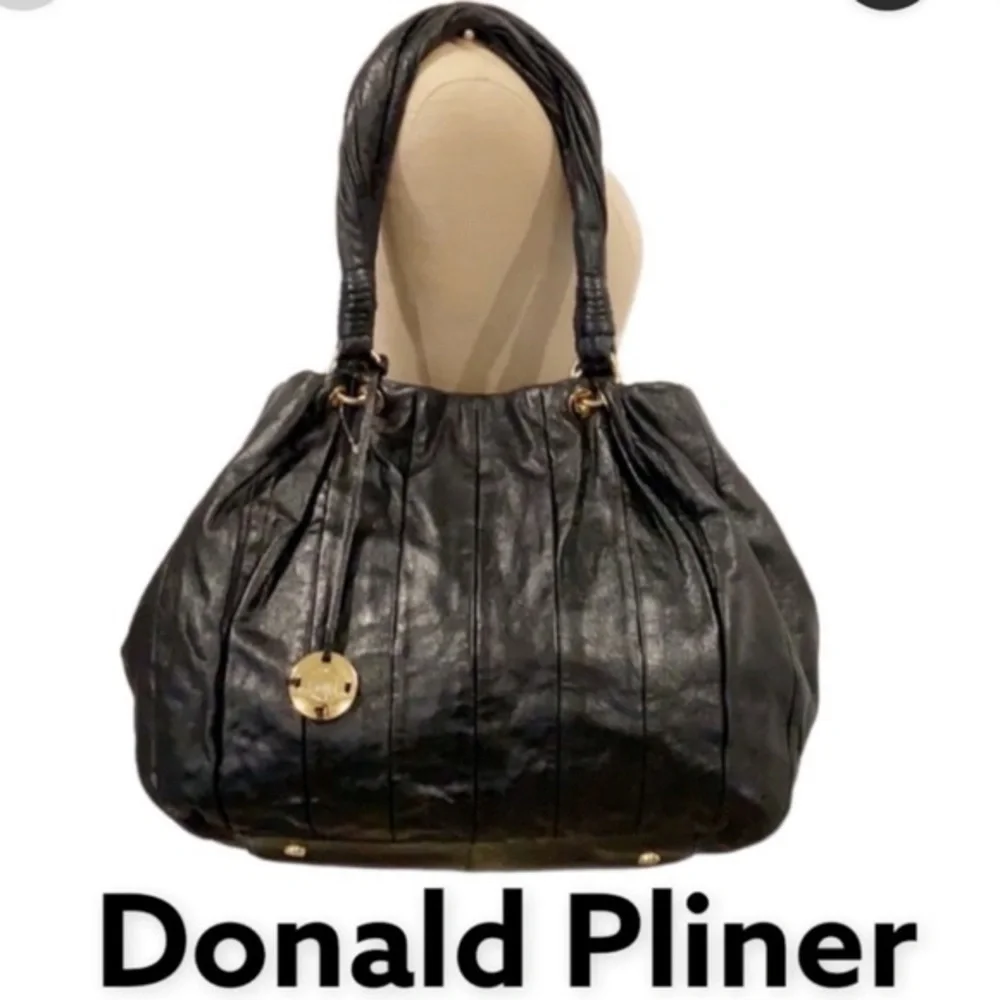 Donald J. Pliner Elegant Black Shoulder Bag